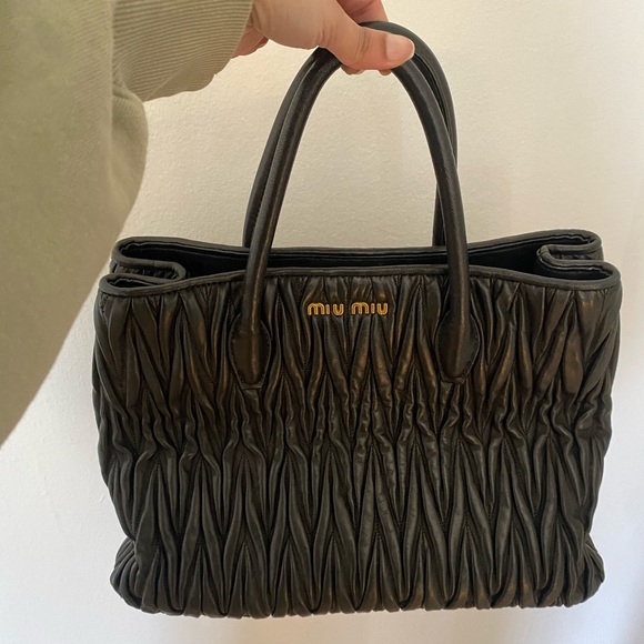 Miu Miu medium size shoulder bag - Picture 2 of 8